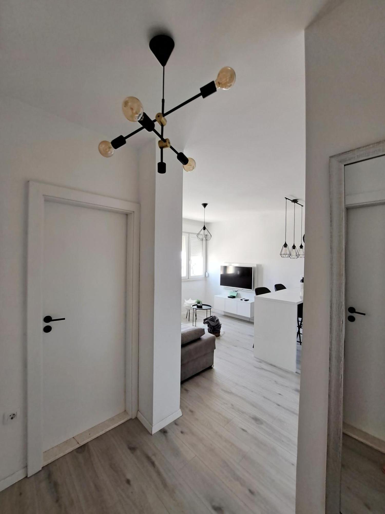 New! Top Apartment, Split View From Above Екстериор снимка