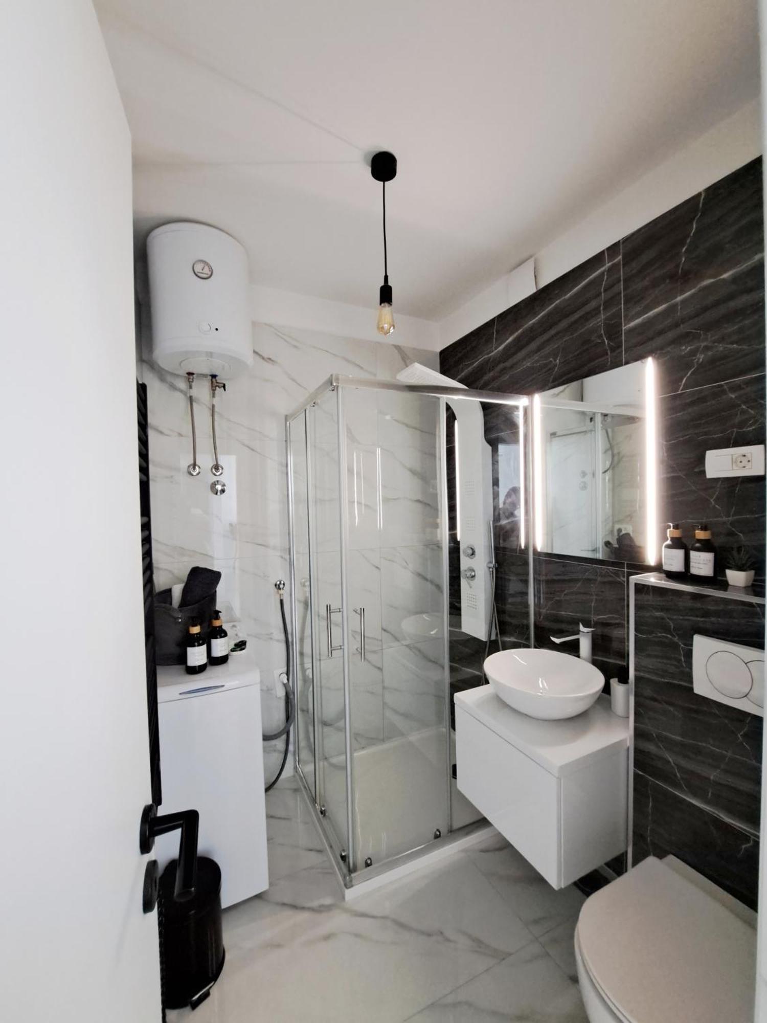 New! Top Apartment, Split View From Above Екстериор снимка